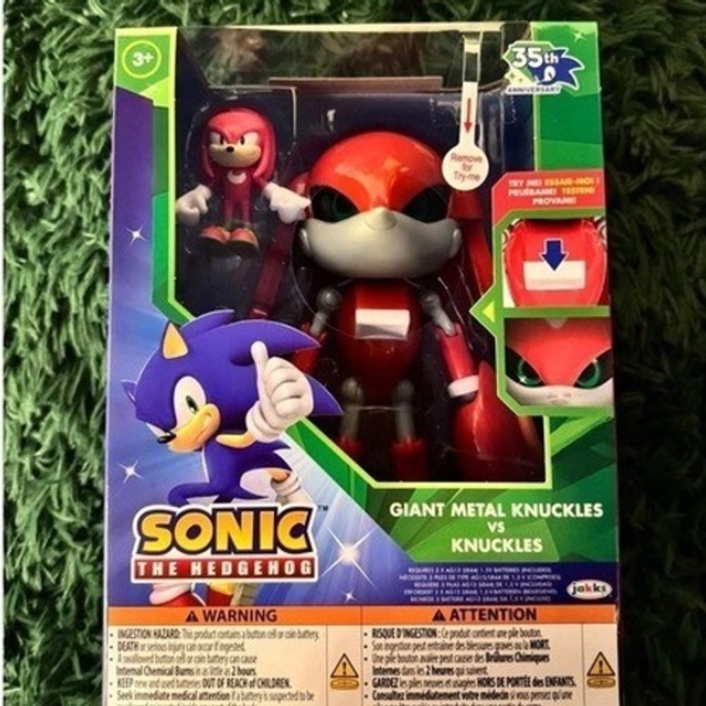 Sonic The Hedgehog Metal Knuckles 35th Anniversary